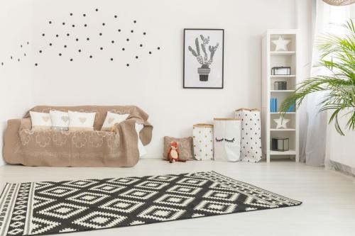 Минусы первого этажа хрущевки. Что такое «хрущевка»: плюсы и минусы малогабаритного жилья