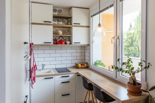 Минусы первого этажа хрущевки. Что такое «хрущевка»: плюсы и минусы малогабаритного жилья