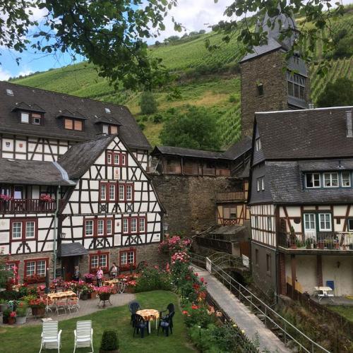Немецкая деревня. 19 красивых деревень и маленьких городов Германии