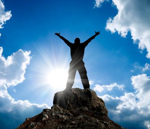 Чтобы не случилось Никогда не сдавайся. Вы собираетесь сдаться перед возникшими трудностями и проблемами в жизни? Никогда не сдавайся - выбери для себя лучшие цитаты и действуй. Да иногда в жизни бывают такие моменты, когда начинает казаться, что все наши старания и труды напрасны. 1 min