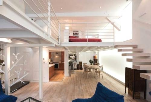 Секреты жилья в два уровня. Яркие дизайнерские решения