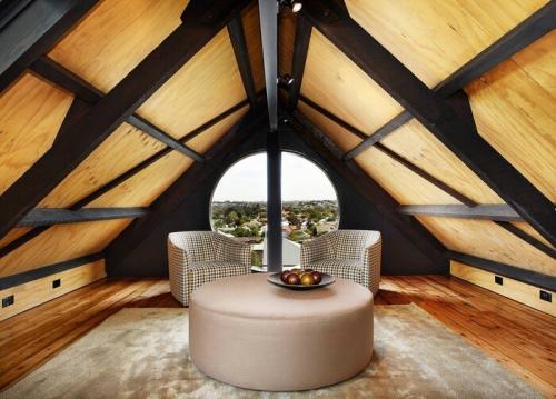 Плюсы и минусы мансардного этажа. Отделка и интерьер 08