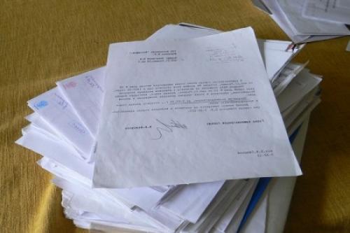 Балкон на первом этаже в панельном доме. Как получить разрешение на возведение балкона до его строительства