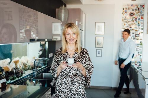 Может ли быть квартира без кухни. Зачем ветреные хозяйки делают из кухни комнату и прекращают готовить