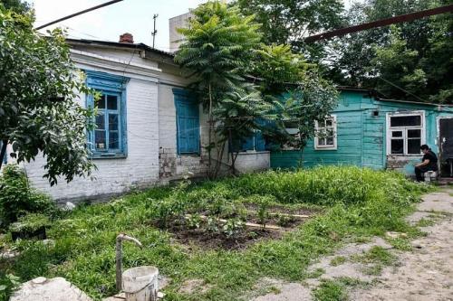 Дома в краснодаре под снос. А бомж и ныне там 11